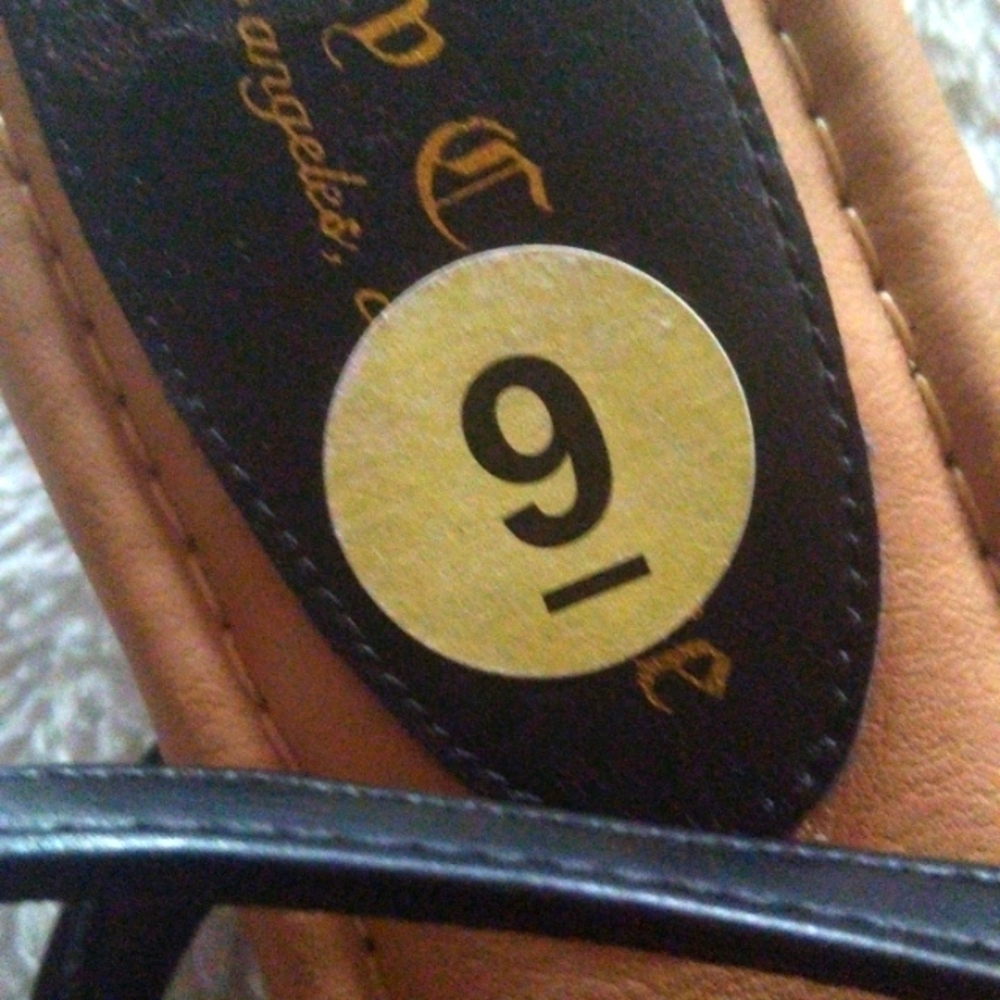 NWOT Ladies Designer Sandals - Picture 4 of 15